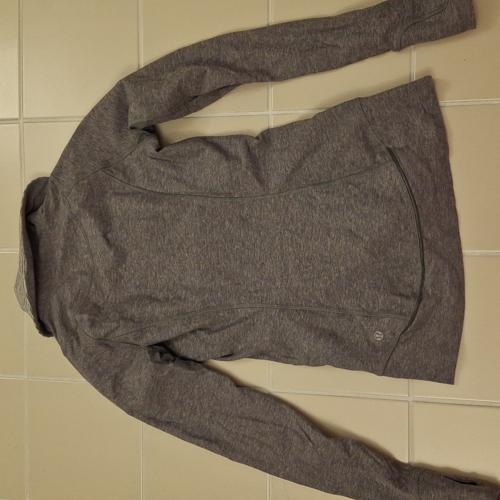 Lululemon Pullover - Picture 5 of 6